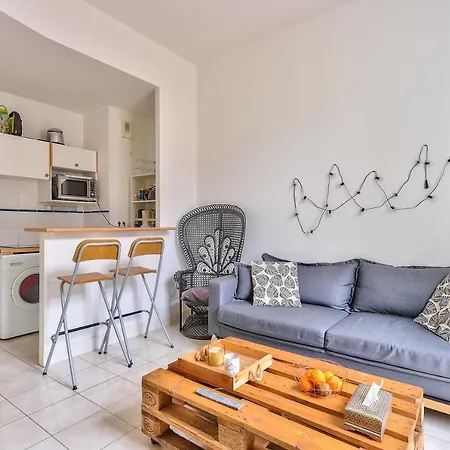 Beautiful With Terrace *centre Ville* * Nantes